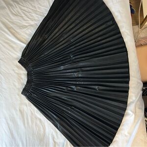 Elegant Black Pleated Skirt